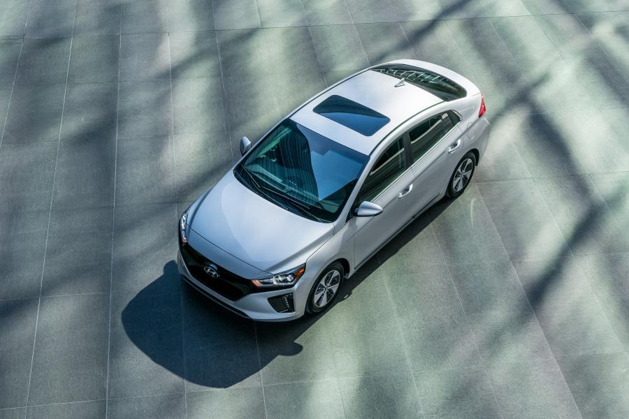  Hyundai IONIQ electric (AE) 2016 года  (NA) (фото 17 из 41)